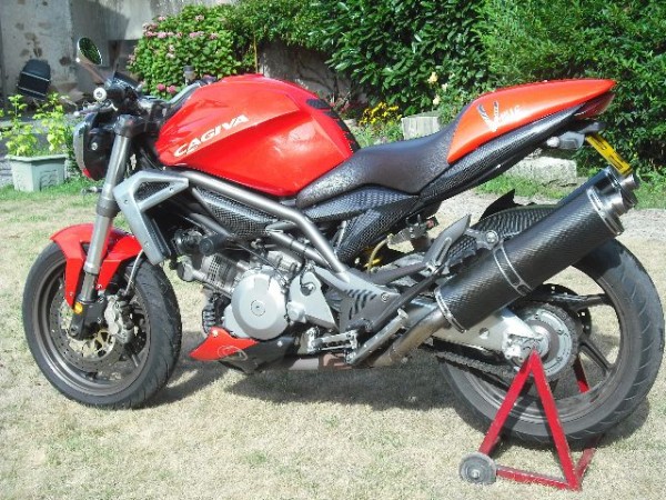moto 004.jpg (117.61 Kio) Consulté 3314 fois moto 004.jpg