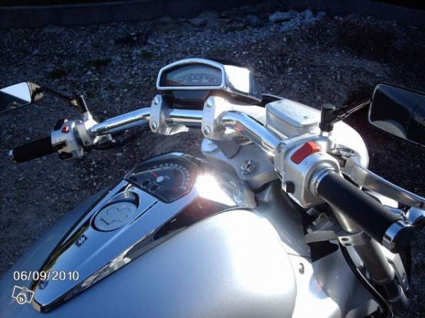 intru2.jpg