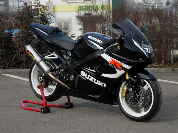 GSXR 1000 2004 ff.jpg