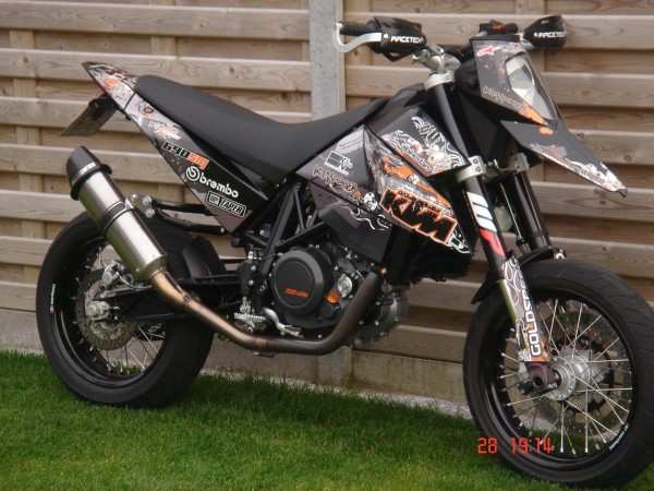 690sm022.jpg