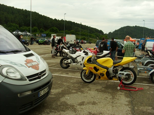 SL386368.JPG