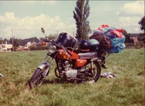 mot003-S3 englandR.jpg