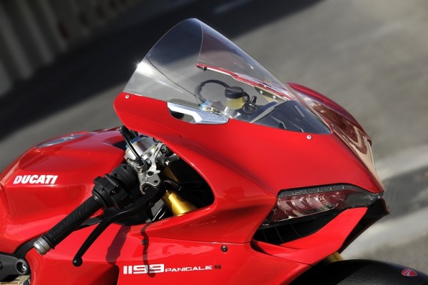 ducati-1199-panigale-cover-specchi-tappi-cupolino.jpg